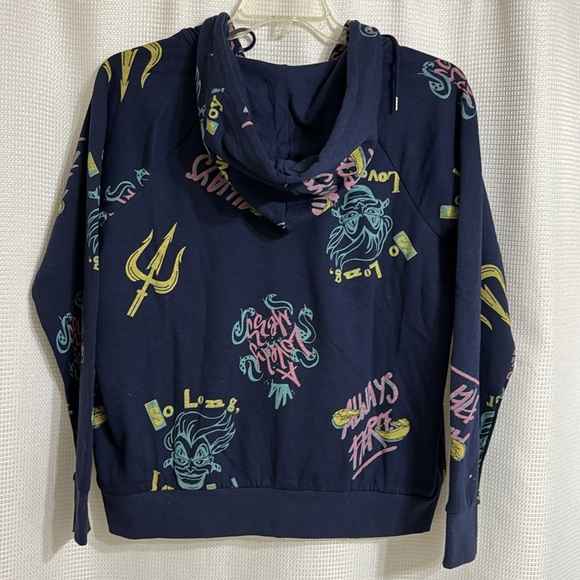 NWT Disney villains light weight sweatshirt. Size 12 - Picture 2 of 9